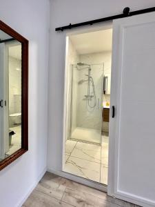 Stay in Artist’s Gallery