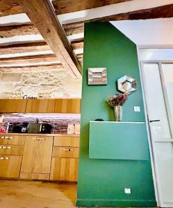 Splendid atypical loft st germain