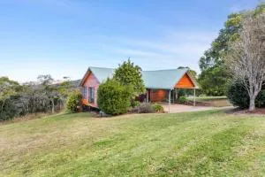 Ravensbourne Escape- Stella Luna - Djuan