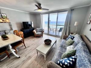 Pelican Beach 0807 by Pelican Beach Management