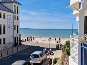 Appartements Appartement pres de la plage - 4 pers, piscine ouverte, parking, animaux acceptes - FR-1-706-12 : photos des chambres