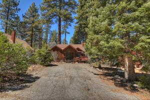 Sunrise Pines Cabin Near the Village