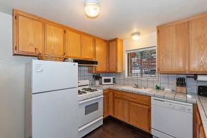 Sunrise Pines Cabin Near the Village