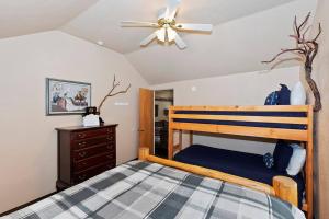 Sunrise Pines Cabin Near the Village