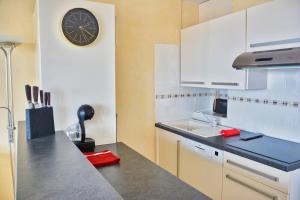 Lovely 51 m with harbour view