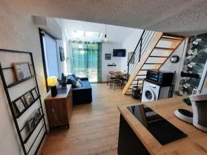 Maison Rénovée, Quartier Boisé, 400m Plage, Terrasse & Parking Privé - FR-1-194-283 - Thiré