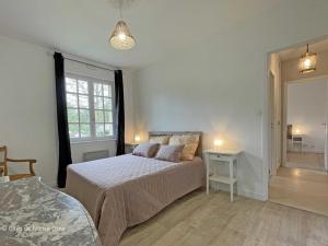 Maisons de vacances Maison conviviale avec grand jardin, equipements complets, proche des randonnees dans le Perche - FR-1-497-205 : photos des chambres