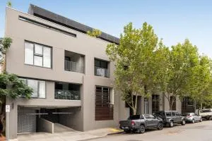 Complete Host AquaLuna Apartments - Melbourne