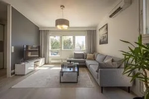 Rivitalo luontopolkujen vieressä - Tapaninkylä Rivitalo luontopolkujen vieressä - Tapaninkylä