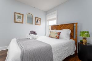 Be A Nomad - Balcony peekaboo - Home for reunions