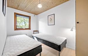 3 Bedroom Lovely Home In Høng