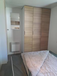 Mobilhome spacieux MH580 3ch et grande terrasse