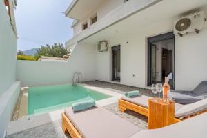 Poseidon close to the beach