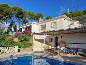 Villa für große Familie mit Weitblick - Bernia