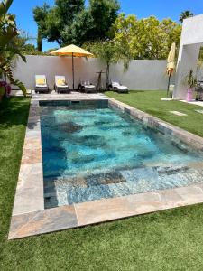 Villa récente Sanary,piscine, 3 chambres ,proche mer et centre-ville