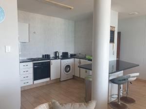 ST Tropez 403 Manaba Beach Margate