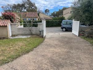 Villas VILLA tous conforts avec Piscine privee et acces Plage : photos des chambres