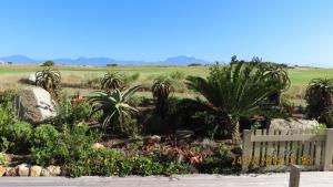 Oubaai Ocean View Private Self catering rooms Herolds Bay