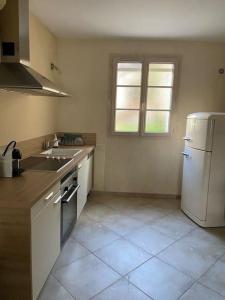 Appartements Charmant appartement St Florent T4 : photos des chambres