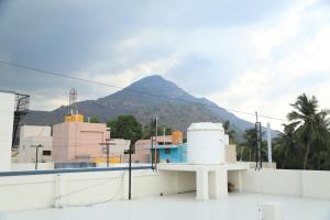 UNGA VEEDU PAY AND STAY