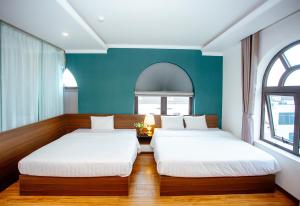 Phòng Gia Đình Nhìn Ra Biển (Family Room with Sea View)