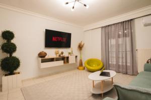 Emerald Oasis by Nexus, next to White Tower and TIF