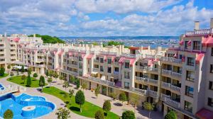 Апартаменти Варна Саут на плажа 2 - Varna South Apartments on the beach 2