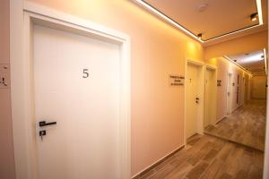 Bebis Rooms
