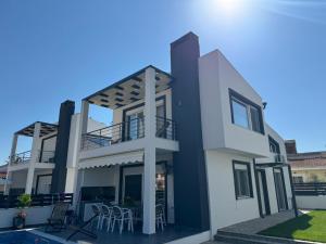 Milenas Luxury Villa