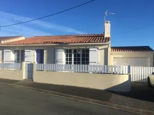 3 Bedroom Les Sables D'Olonne House - 滨海奥洛讷