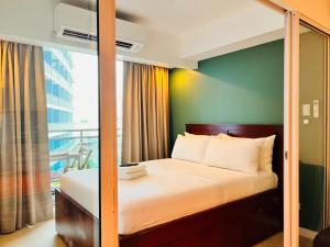 Manila Philippines, Azure Urban Resort Staycation by Leroche near Ninoy Aquino International Airport