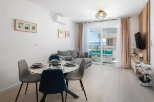 Elvin Apartment with sea view - Bast