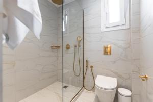 V Luxury Apartments Naxos