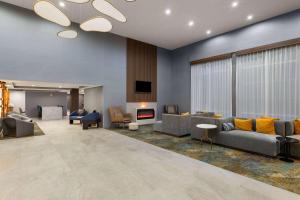 Hawthorn Extended Stay by Wyndham Knoxville