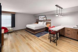Hawthorn Extended Stay by Wyndham Knoxville