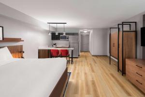 Hawthorn Extended Stay by Wyndham Knoxville