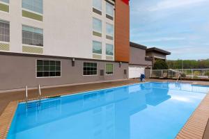 Hawthorn Extended Stay by Wyndham Knoxville