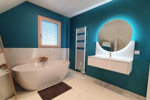 Villas Modern House 3 rooms/Jacuzzi pool/quiet near Basel : photos des chambres