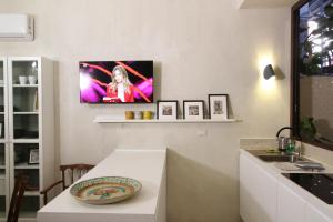 Tre Vie apARTment 80