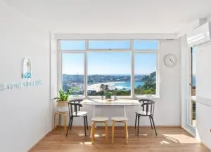 Endless Views by Sydney Dreams with Parking - Bronte
