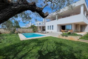 Ferienhaus mit Privatpool für 8 Personen ca 239 qm in Vodnjan, Istrien Istrische Riviera 