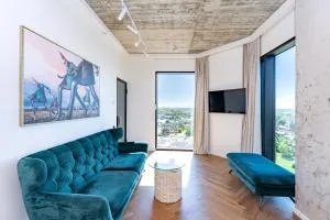 Panoramic View 1 BD Apartment by Hostlovers - Garliava