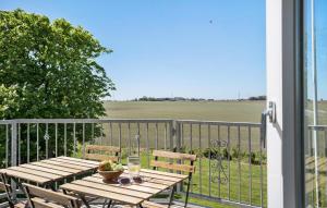 6 Bedroom Stunning Home In Højer