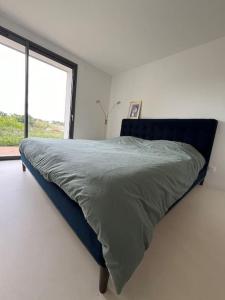 Villas Villa moderne avec piscine : photos des chambres