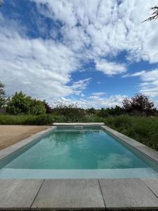 Villas Villa moderne avec piscine : photos des chambres