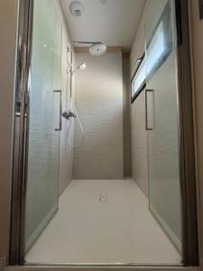 Villas Villa moderne avec piscine : photos des chambres