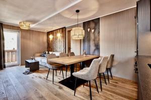 Deluxe Apartment Zugspitze Ehrwald mit Pool, Sauna, direkt am Golfplatz - Ubytování bez kategorie ve městě Ehrwald