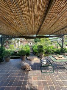 The Chicken Lodge - Charming Farm Cottage