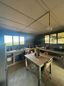 The Chicken Lodge - Charming Farm Cottage