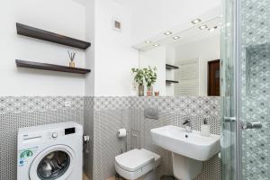 Modern Apartments II with FREE underground parking